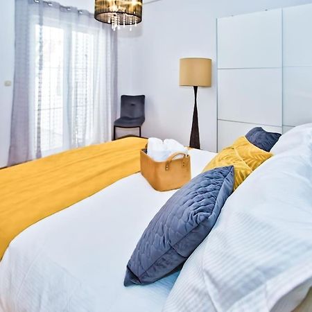 Apartman Tino With Two Sunny Terace Hvar Town Dış mekan fotoğraf