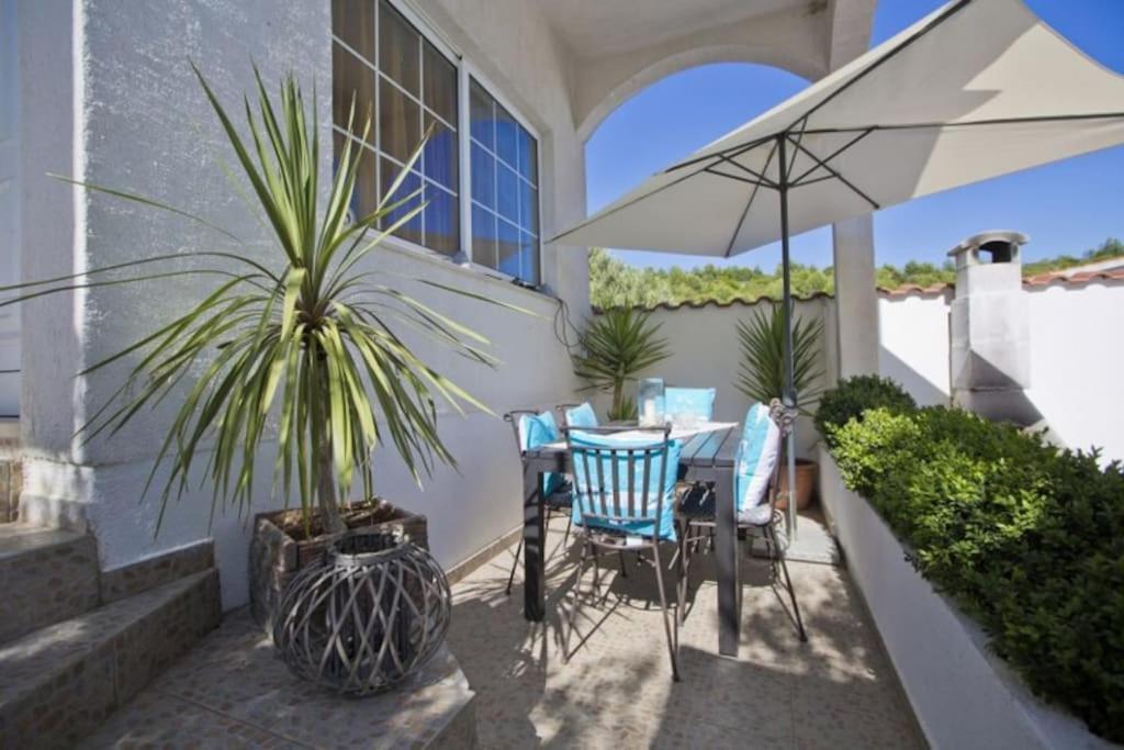 Apartman Tino With Two Sunny Terace Hvar Town Dış mekan fotoğraf