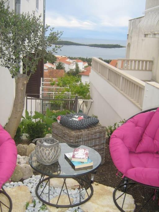 Apartman Tino With Two Sunny Terace Hvar Town Dış mekan fotoğraf