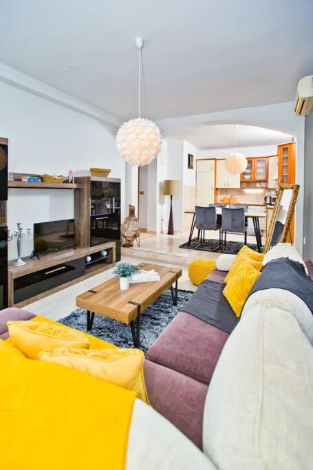 Apartman Tino With Two Sunny Terace Hvar Town Dış mekan fotoğraf