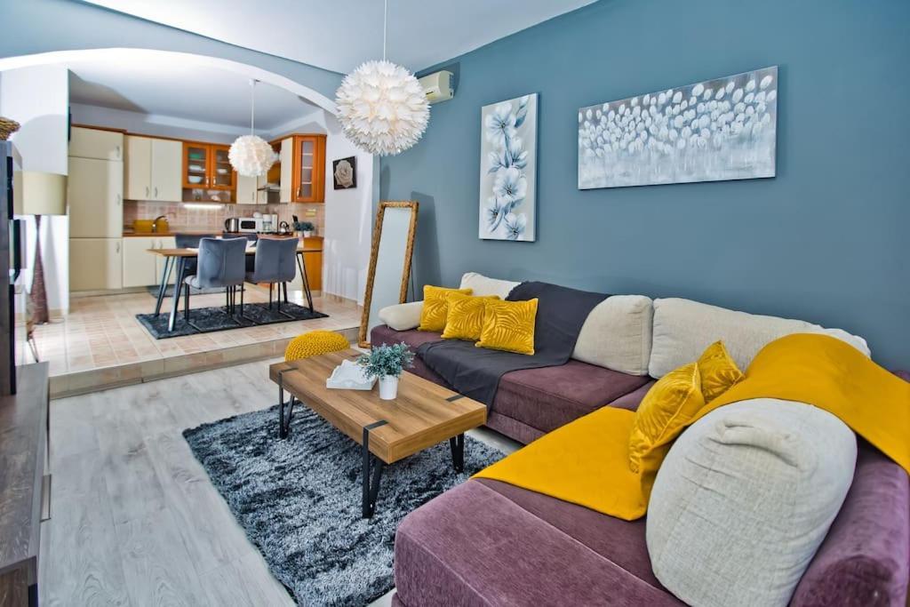 Apartman Tino With Two Sunny Terace Hvar Town Dış mekan fotoğraf